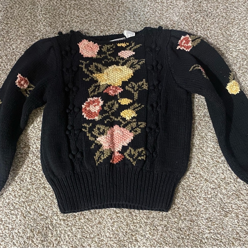Liz Claiborne Black Floral Intarsia Crewneck Sweater